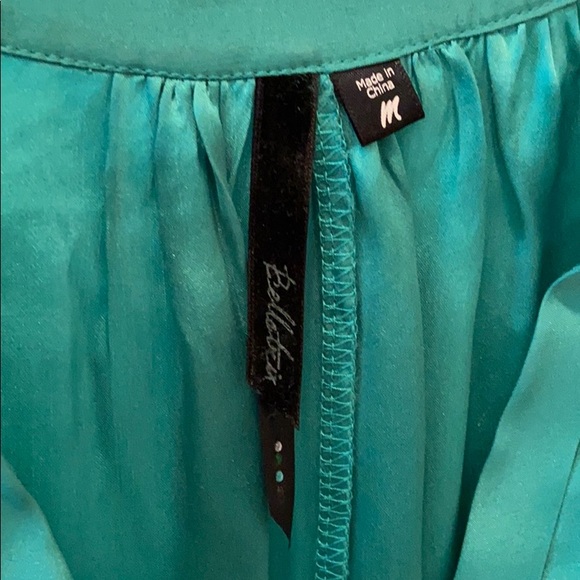 Silk green blouse - Picture 3 of 8